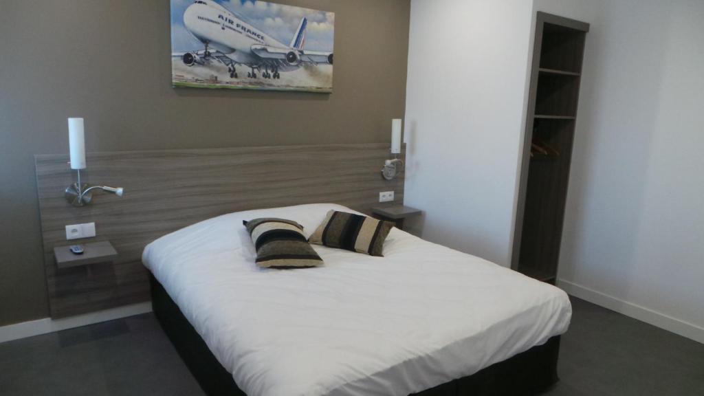 Airport-Hotel Mauregard Kültér fotó